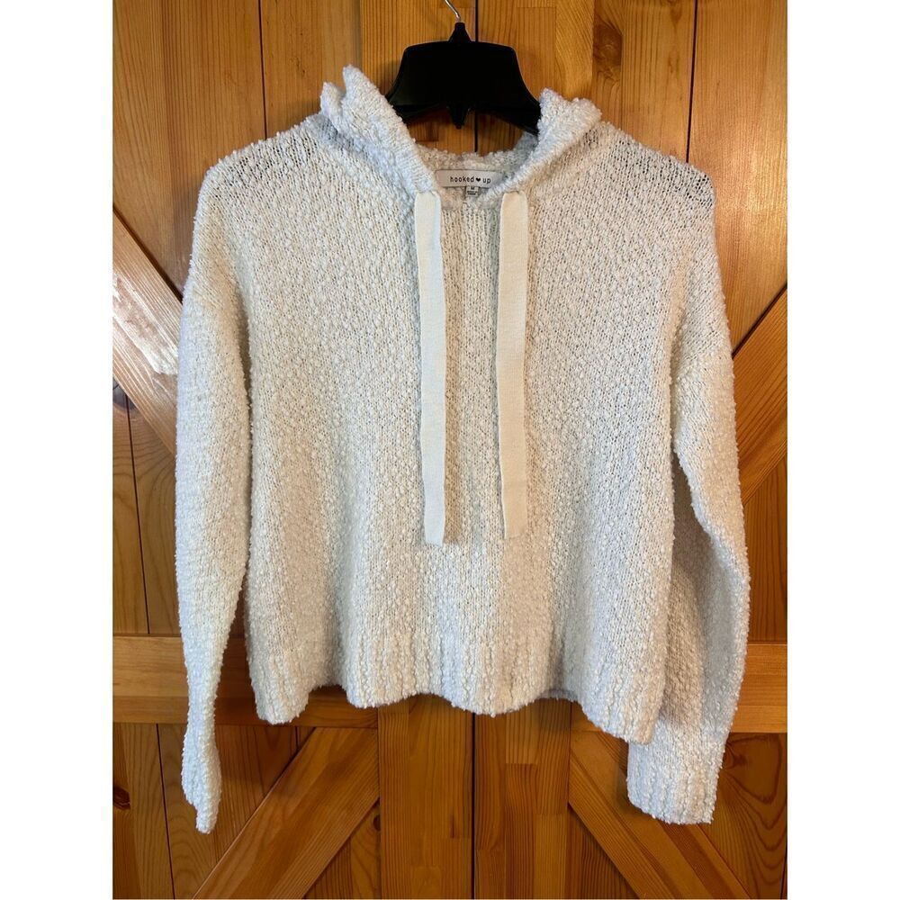 Hooked Up Cropped Fuffy-Knit Hoodie Sweatshirt M (4247)